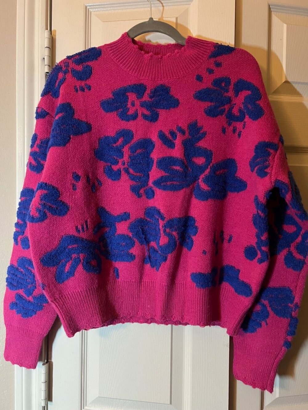 Women's Flying Tomato Hot Pink Blue Floral Textured Knit Mock Neck Sweater Small